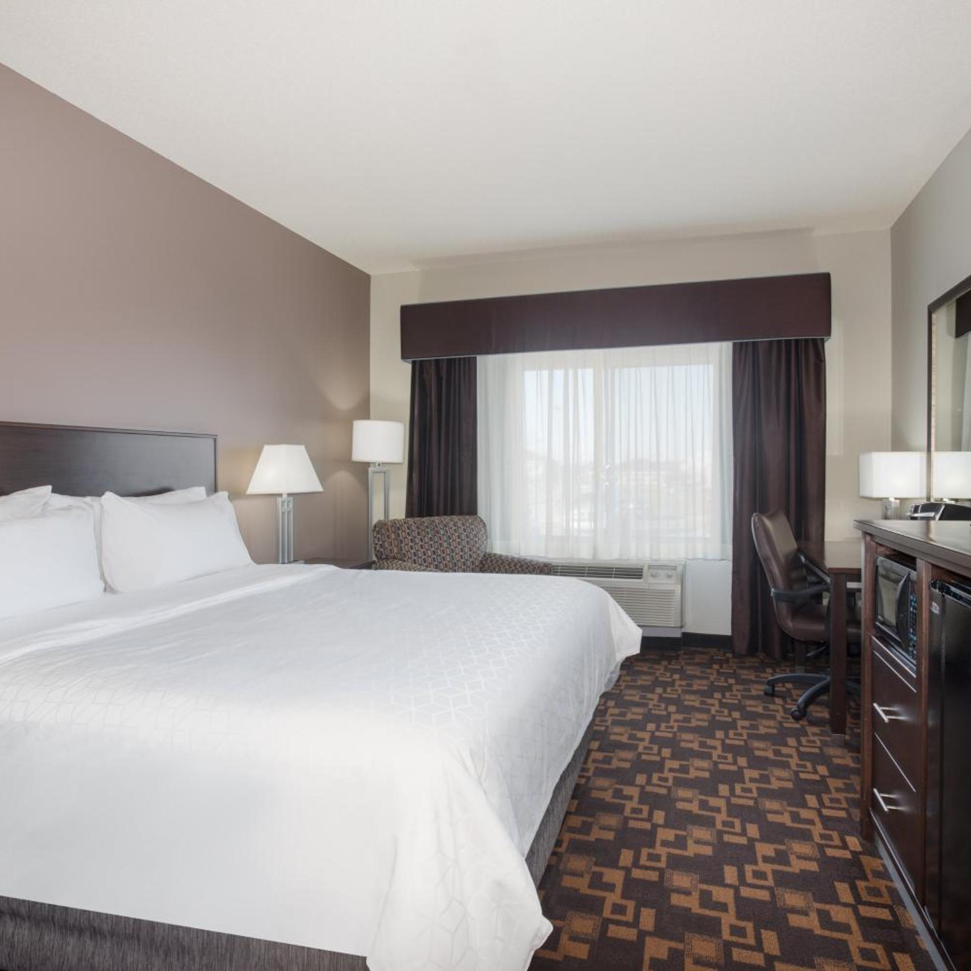 holiday inn express and suites yankton by ihg