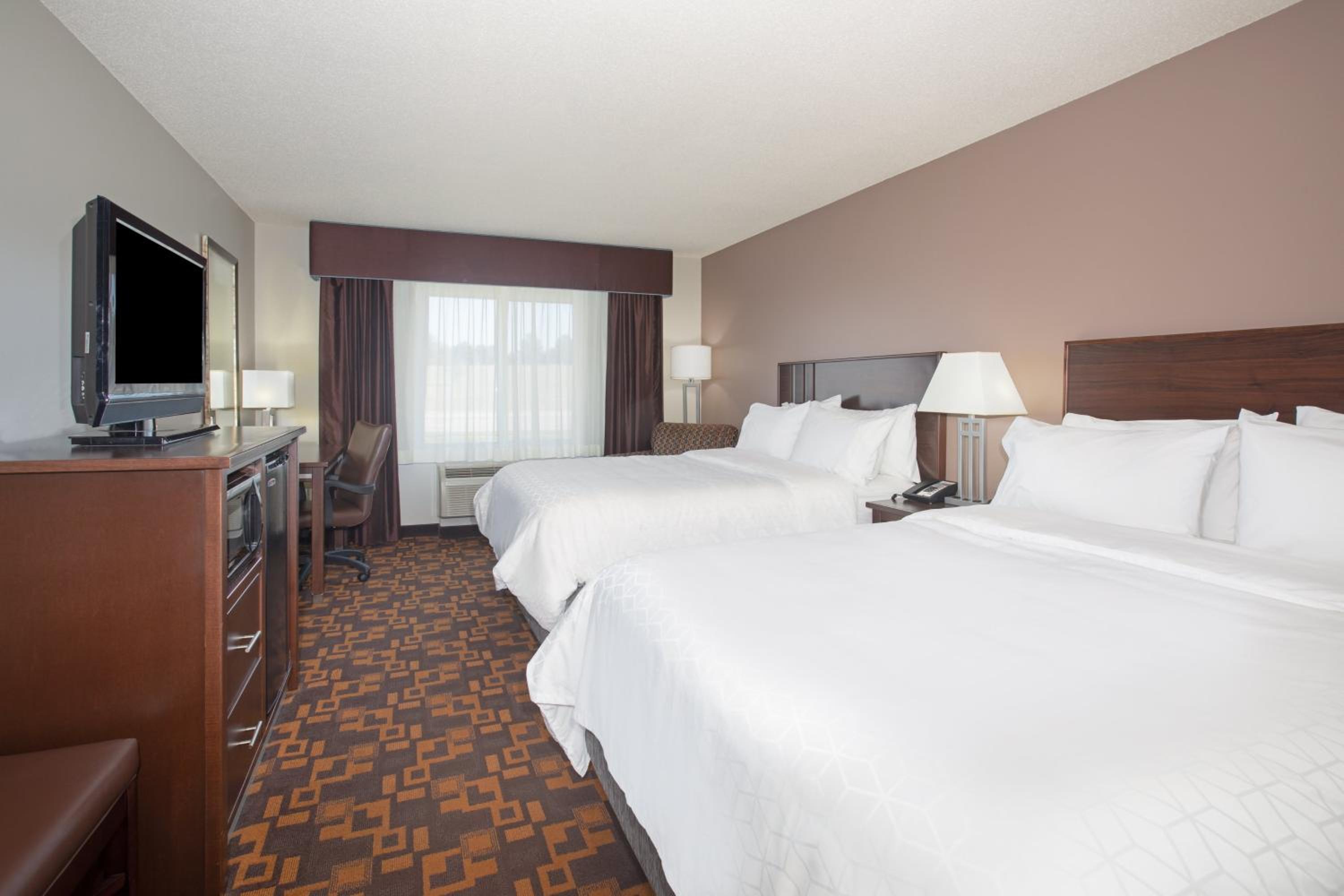 holiday inn express and suites yankton by ihg