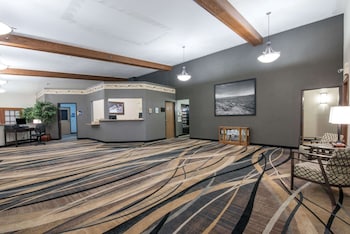 Days Inn By Wyndham Watertown,Watertown>>South Shore,2 star