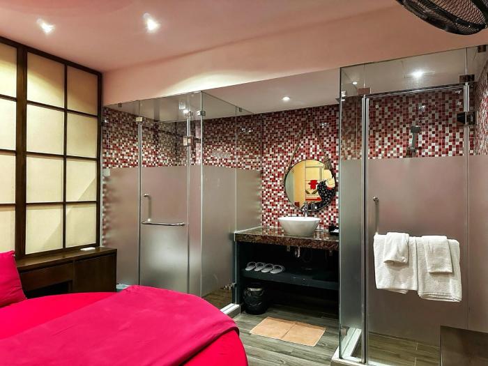 69 boutique hotel