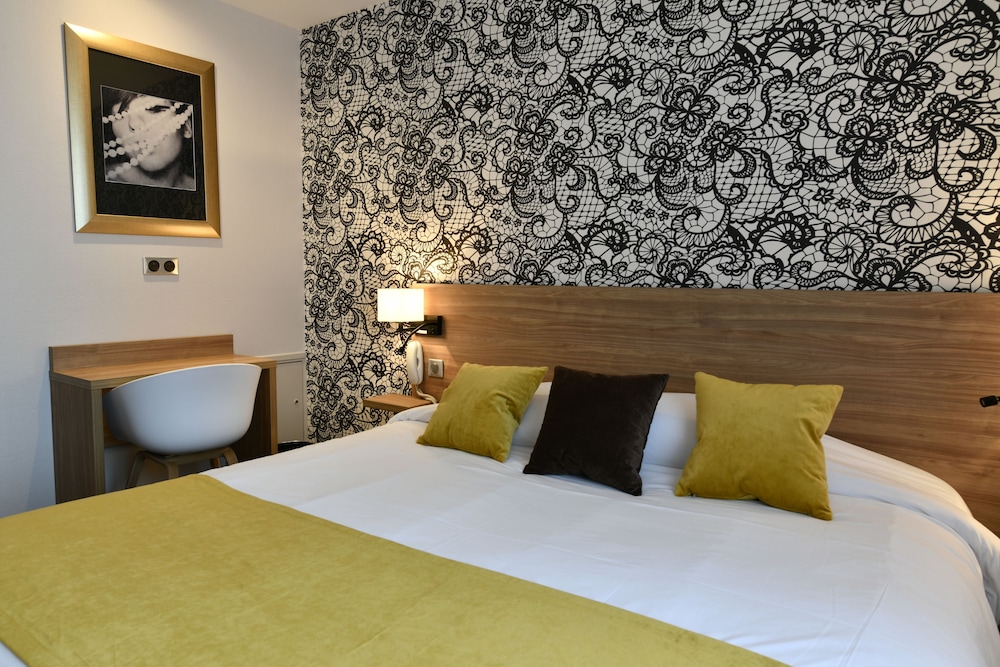 in situ hotel