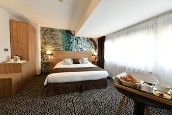 in situ hotel