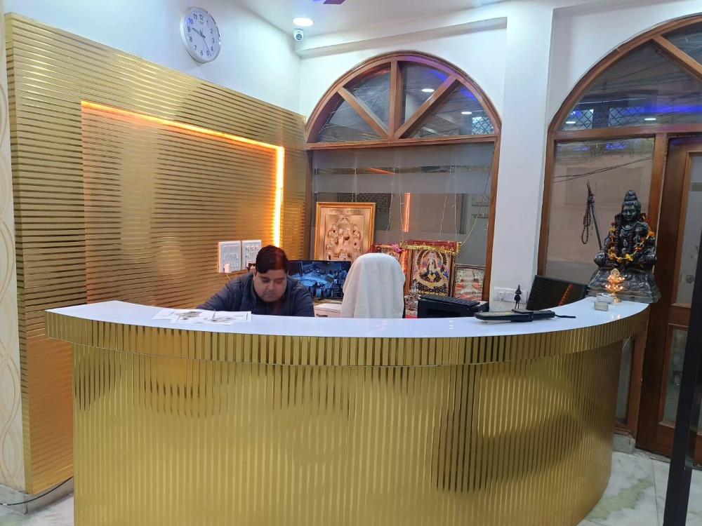hotel shivlok palace delux