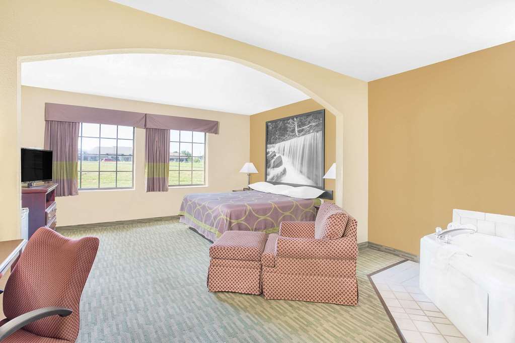 super 8 by wyndham nixa springfield area