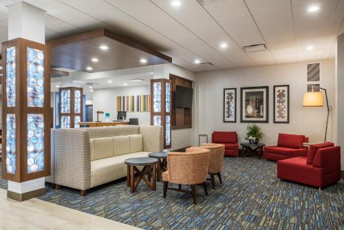 holiday inn express and suites west plains southwest by ihg