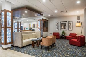 holiday inn express and suites west plains southwest by ihg