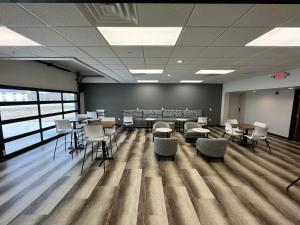 bearcat inn and suites