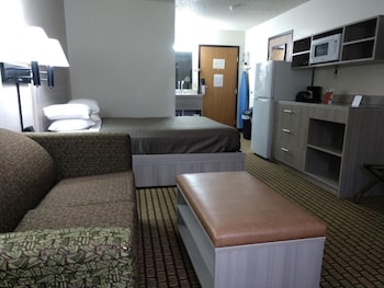 Bearcat Inn And Suites,Polk Township>>Maryville,3 star