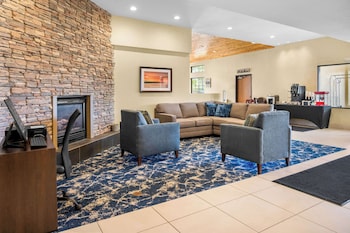 white pines inn and suites