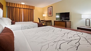 white pines inn and suites