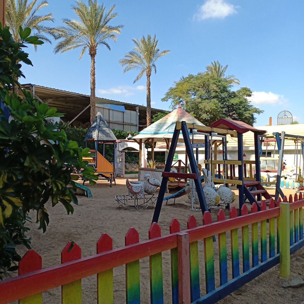 pyramids resort by jaz