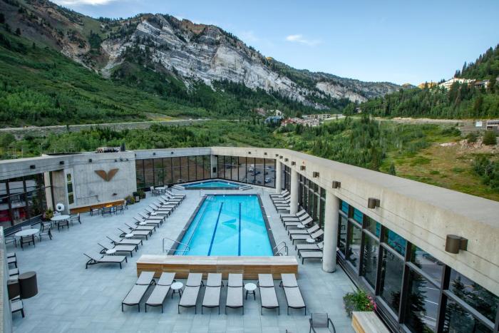 the cliff lodge and spa