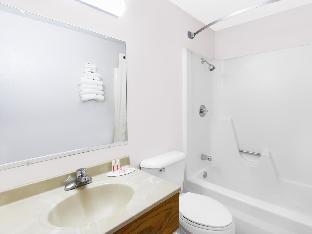 super 8 by wyndham algona