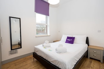 modern studio close to manchester city centre deansgate