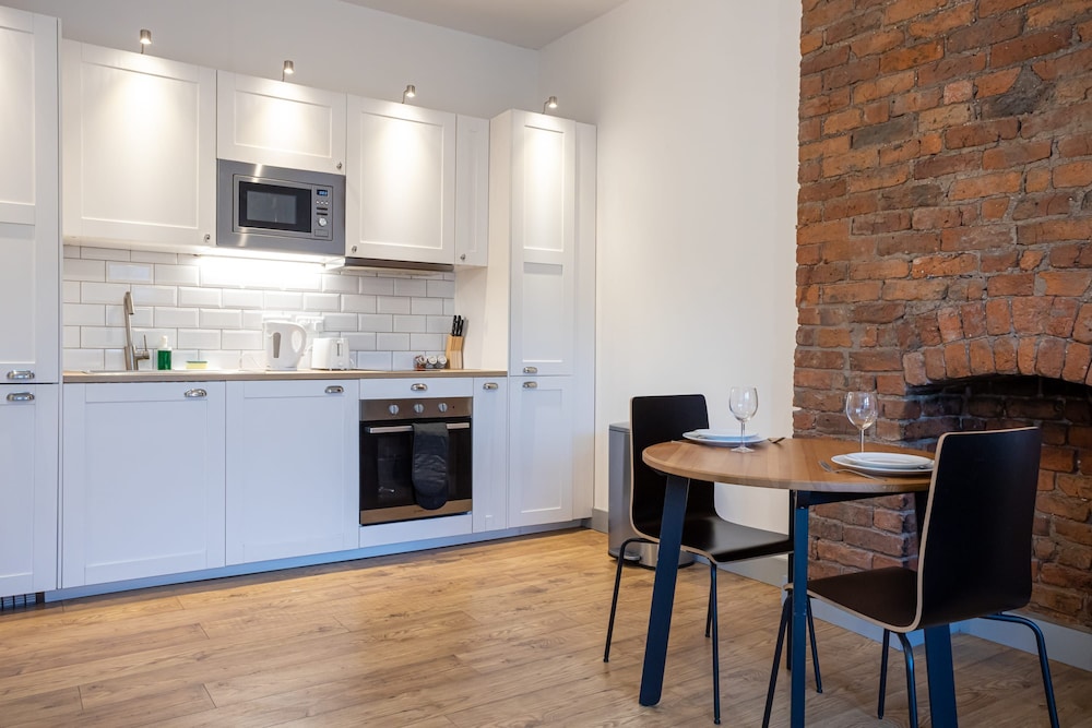 modern studio close to manchester city centre deansgate