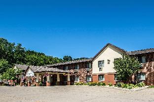 quality inn and suites decorah
