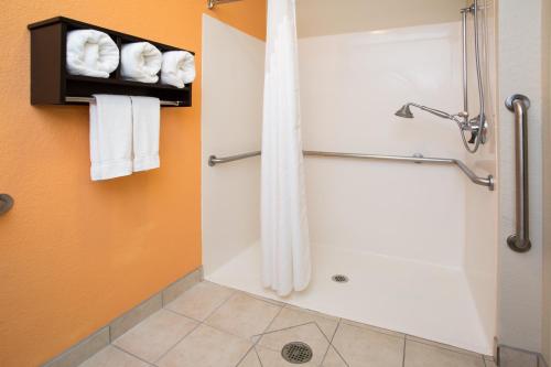 Holiday Inn Express & Suites Lexington By Ihg,Lexington>>Dawson,3 star