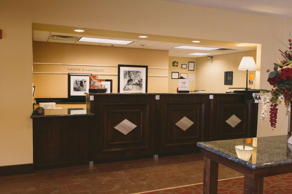 hampton inn and suites scottsbluff conference center