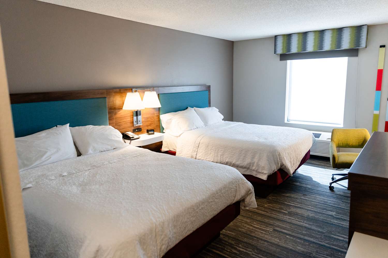 hampton inn and suites scottsbluff conference center