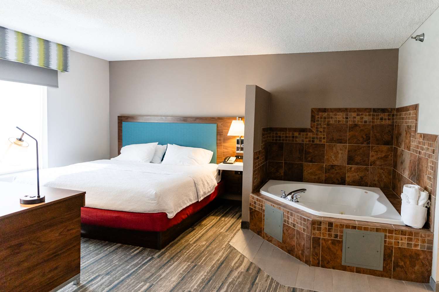 hampton inn and suites scottsbluff conference center