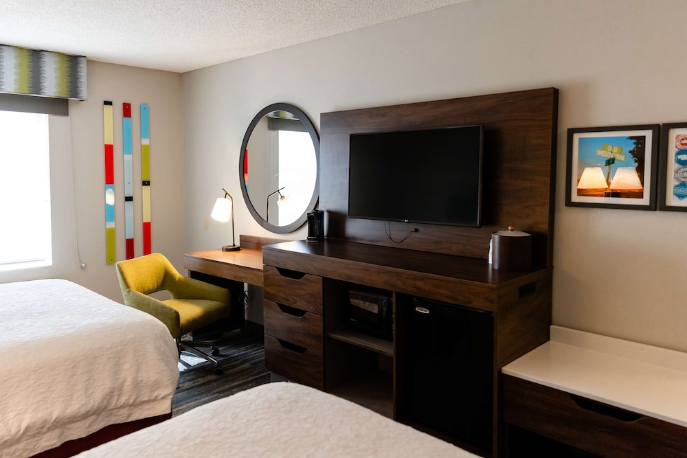 hampton inn and suites scottsbluff conference center