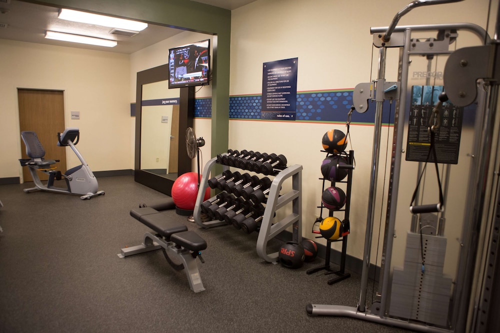 hampton inn and suites scottsbluff conference center