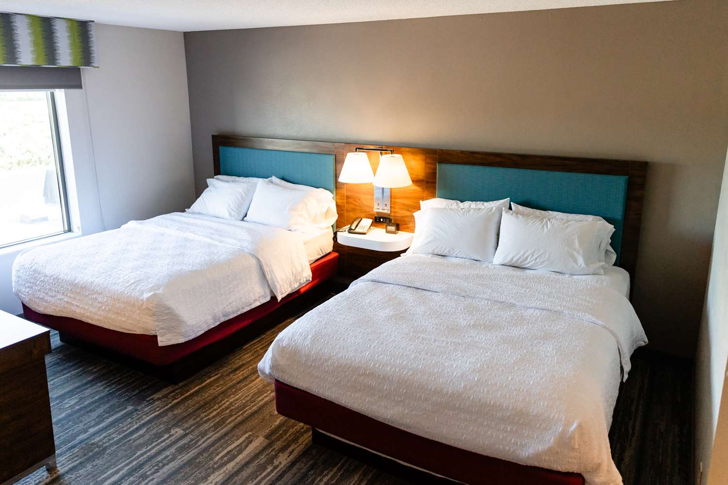 hampton inn and suites scottsbluff conference center