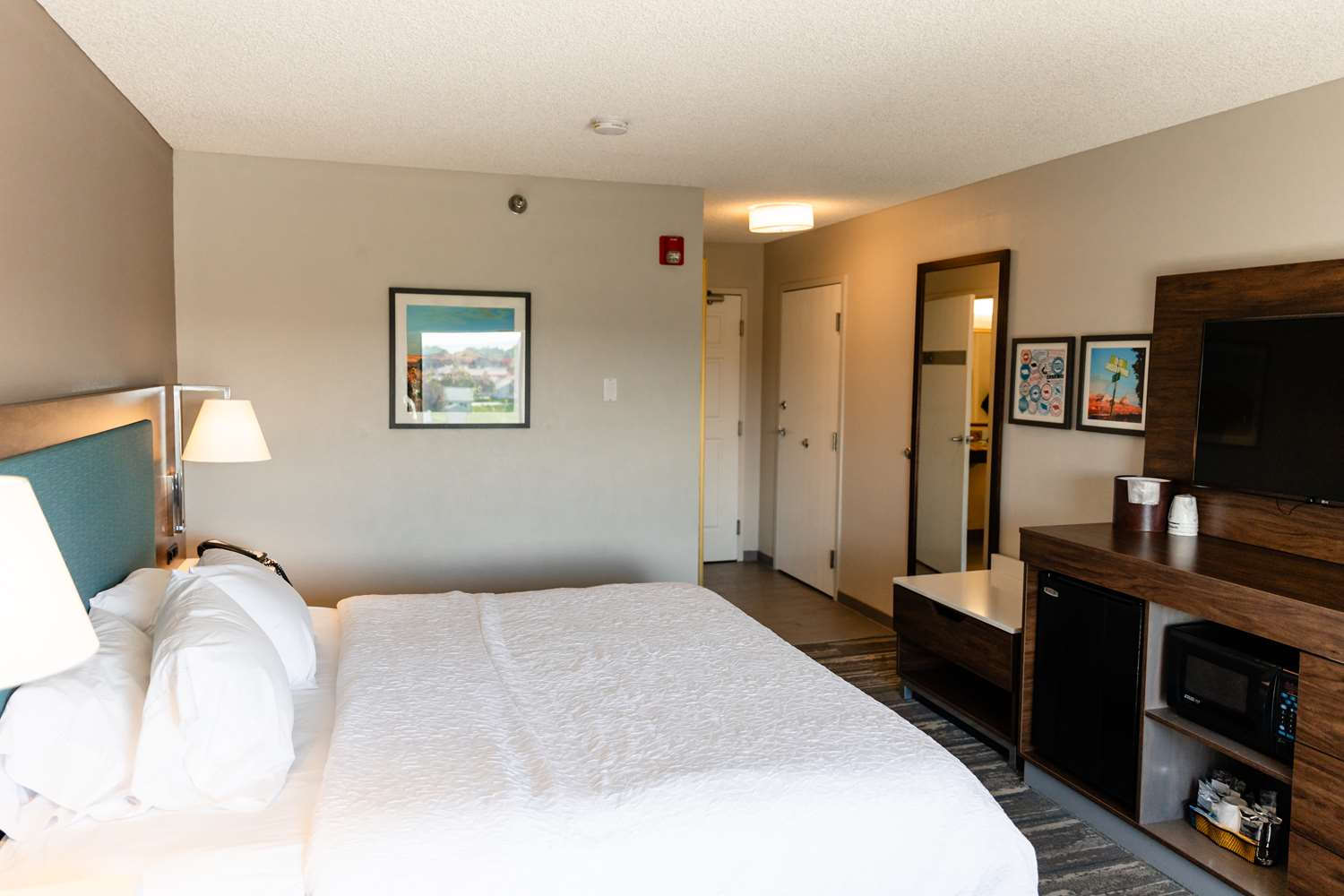 hampton inn and suites scottsbluff conference center