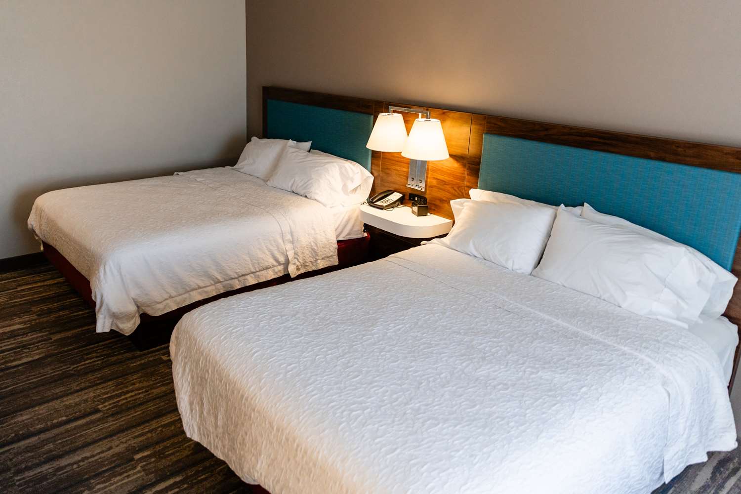 hampton inn and suites scottsbluff conference center