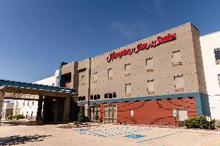 hampton inn and suites scottsbluff conference center