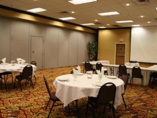 hampton inn and suites scottsbluff conference center