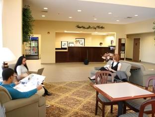 hampton inn and suites scottsbluff conference center