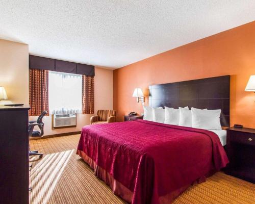 quality inn and suites ottumwa north
