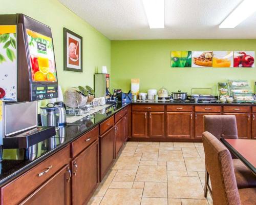 quality inn and suites ottumwa north
