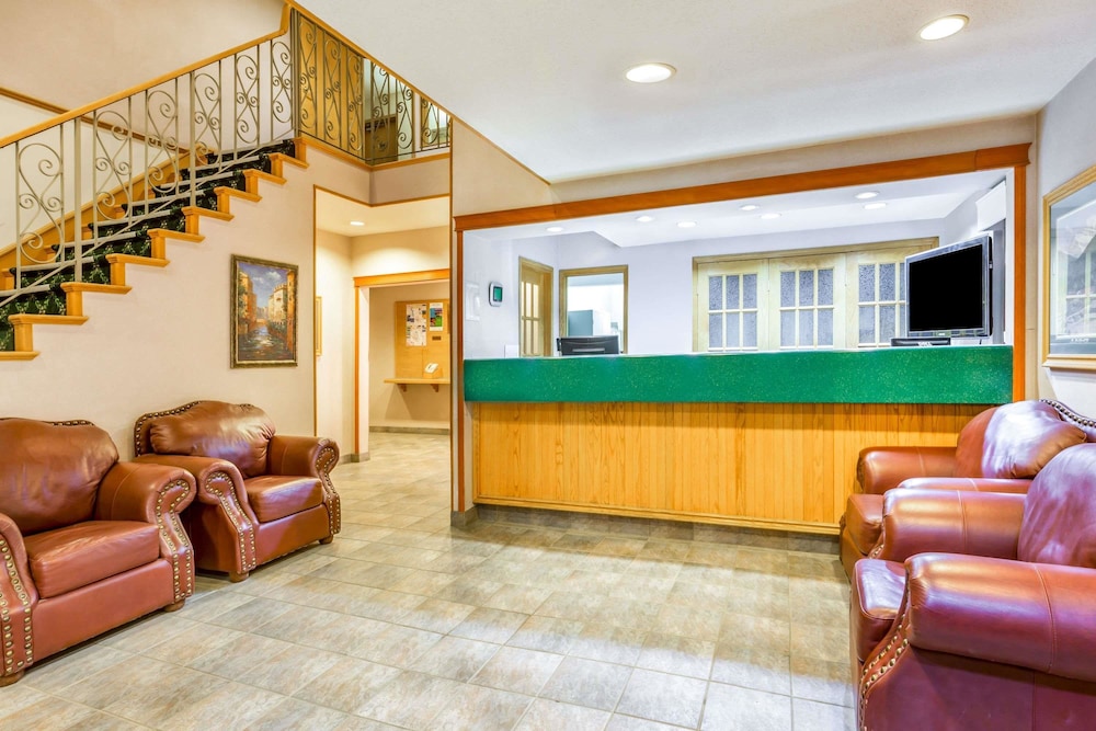 Howard Johnson By Wyndham Fort St. John,British Columbia>>Fort St. John,2 star