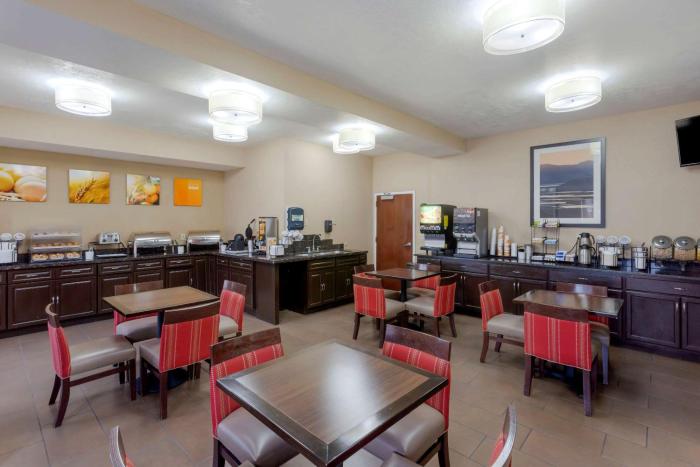 comfort inn and suites woods cross s lake city nth