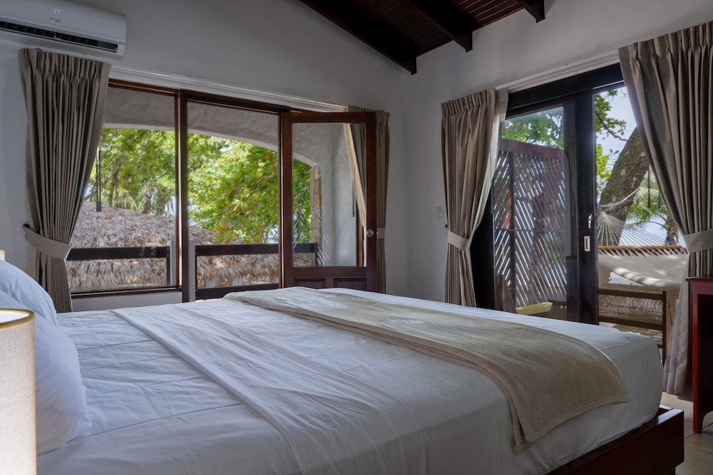 fuego del sol beachfront hotel