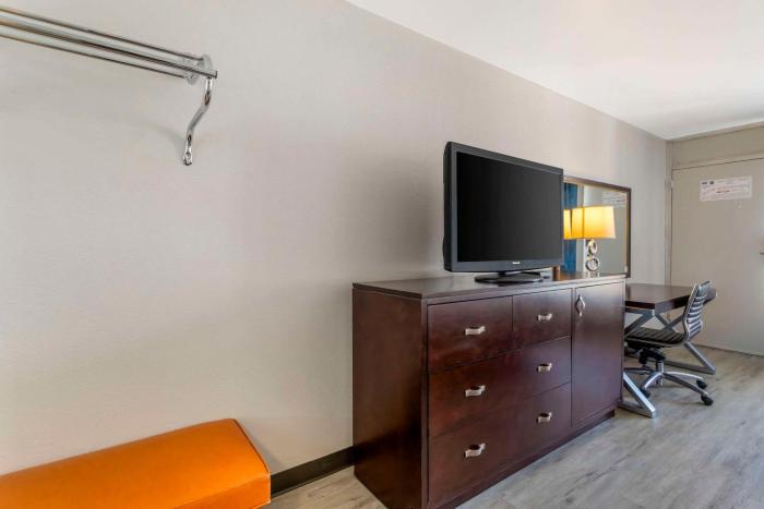 zen living suites extended stay jacksonville orange park