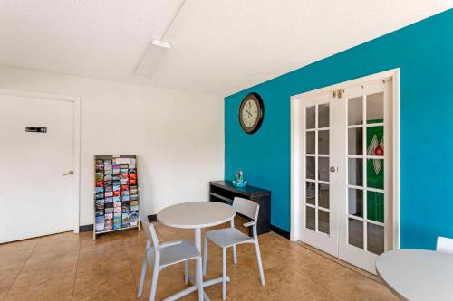 zen living suites extended stay jacksonville orange park