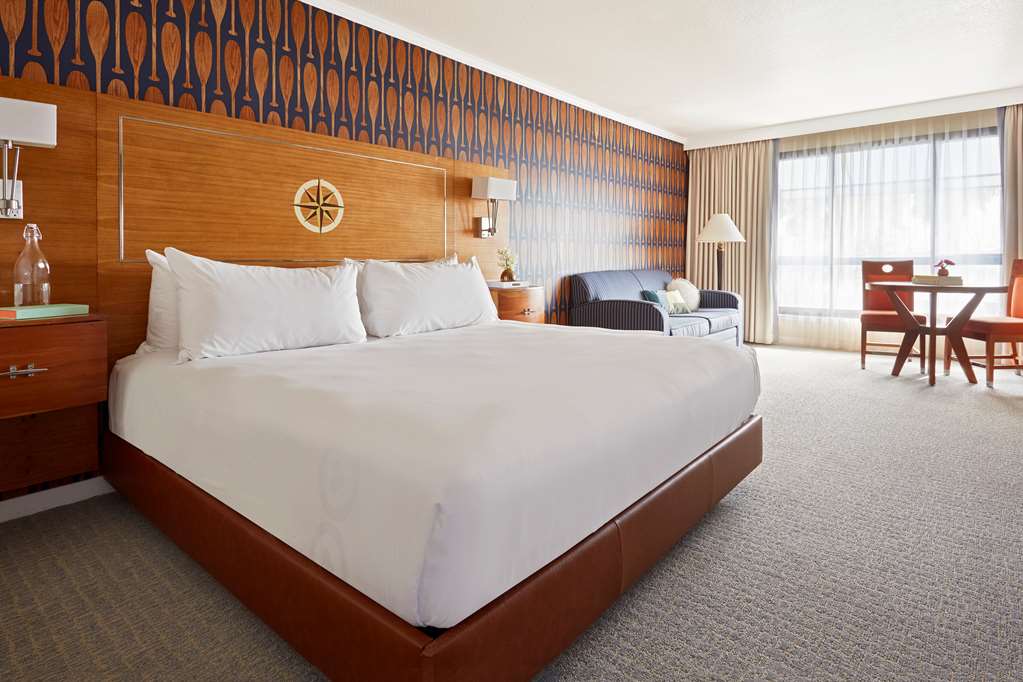waterfront hotel