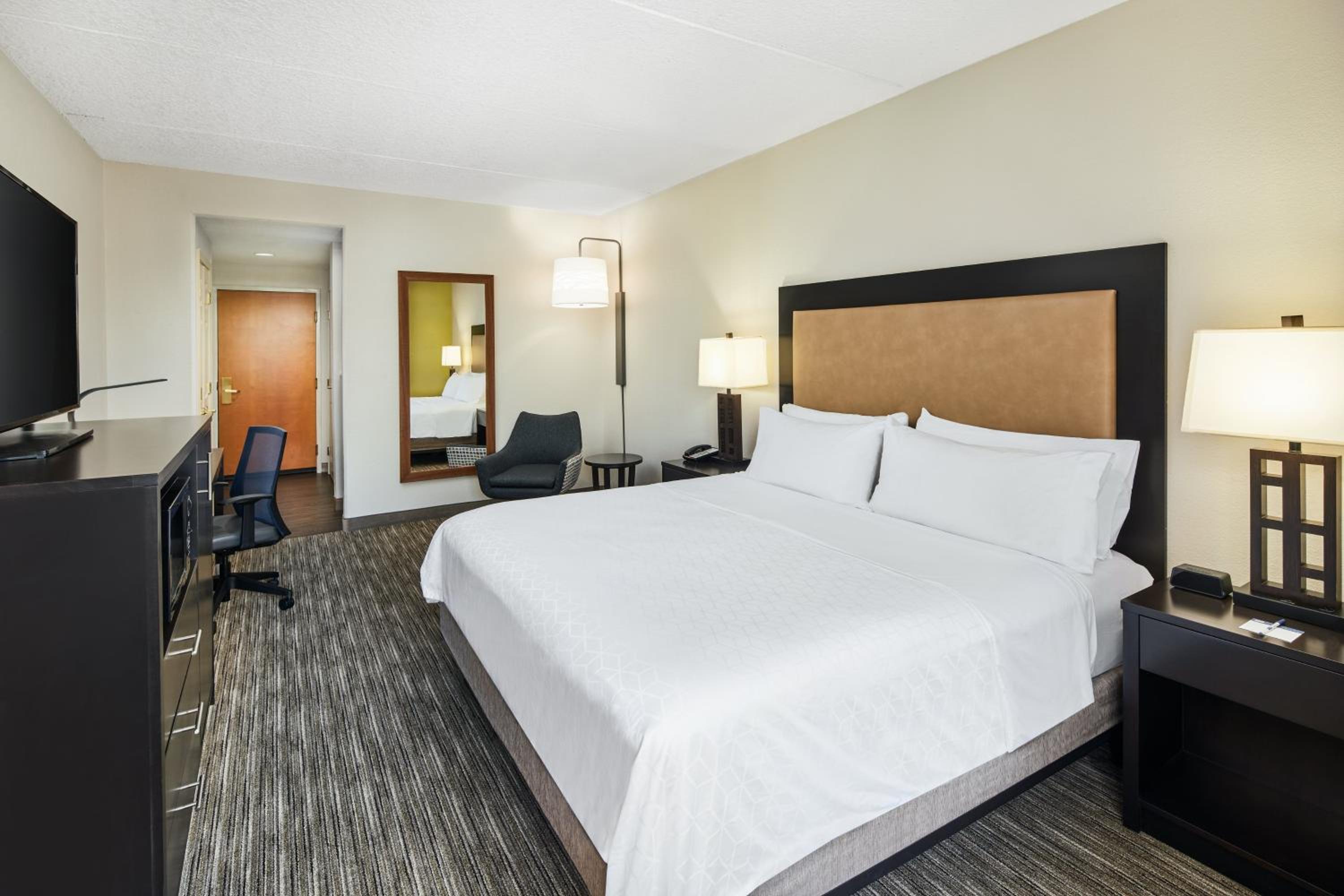 holiday inn express and suites jacksonville se med ctr area