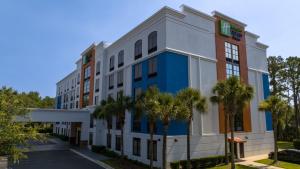 holiday inn express and suites jacksonville se med ctr area