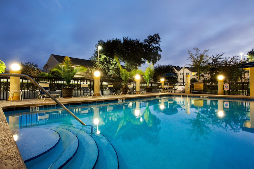 holiday inn express and suites jacksonville south
