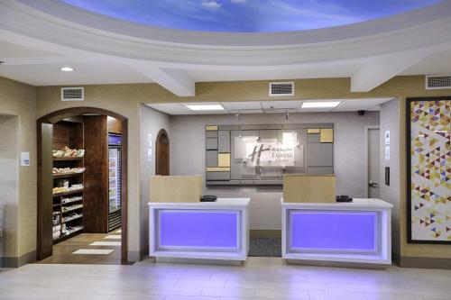 holiday inn express and suites jacksonville south