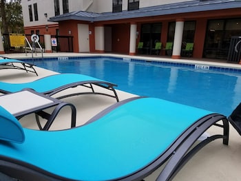 Holiday Inn Express & Suites Jacksonville-South,4675 Salisbury Rd,3 star