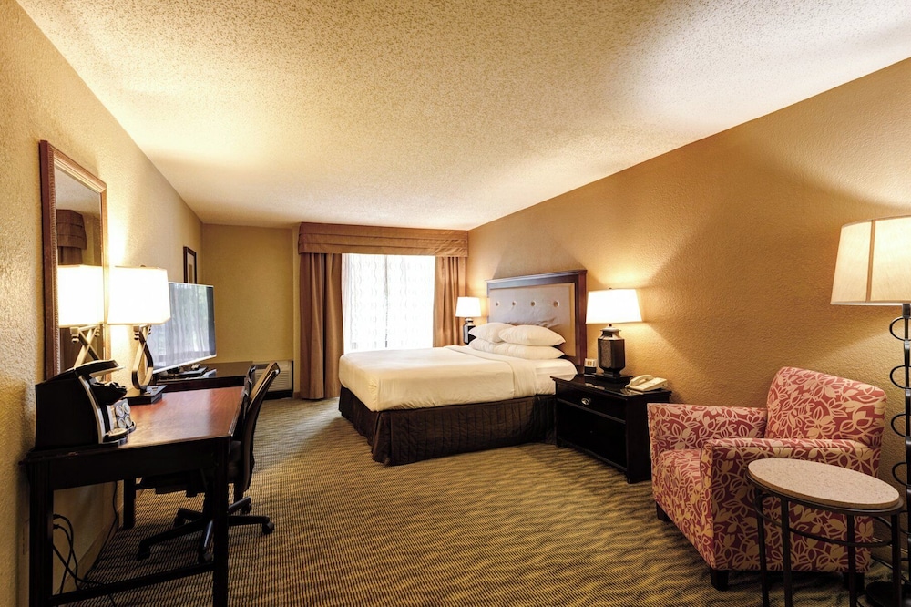 crowne plaza hotel jacksonville airport i 95n by ihg