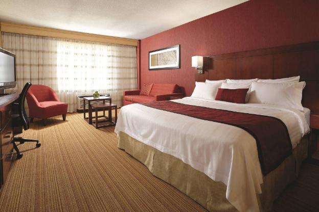 courtyard by marriott downtown ottawa