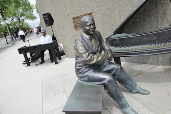 courtyard by marriott downtown ottawa