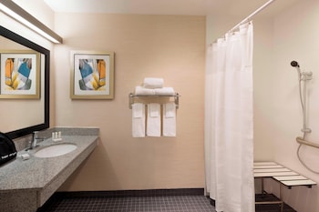 fairfield inn and suites by marriott ottawa kanata