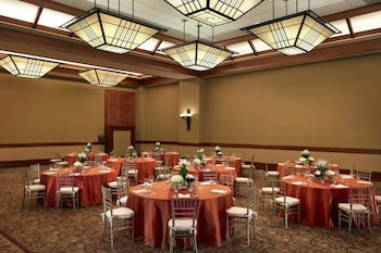 sheraton grand sacramento hotel